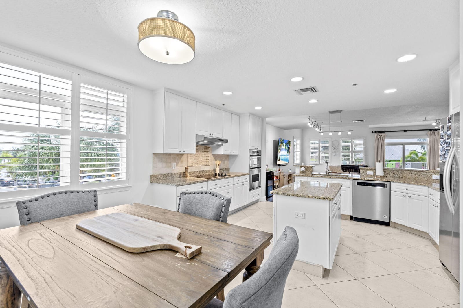 305 E Ocean Avenue Th-7 — photo 4