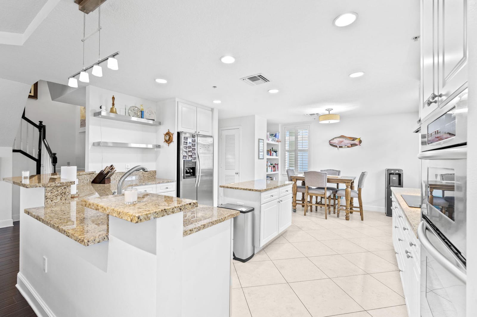 305 E Ocean Avenue Th-7 — photo 6