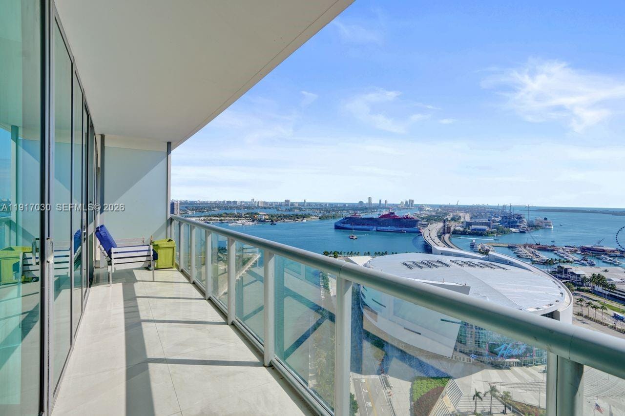 888 Biscayne Boulevard 2904, Miami, FL 33132 photo 28