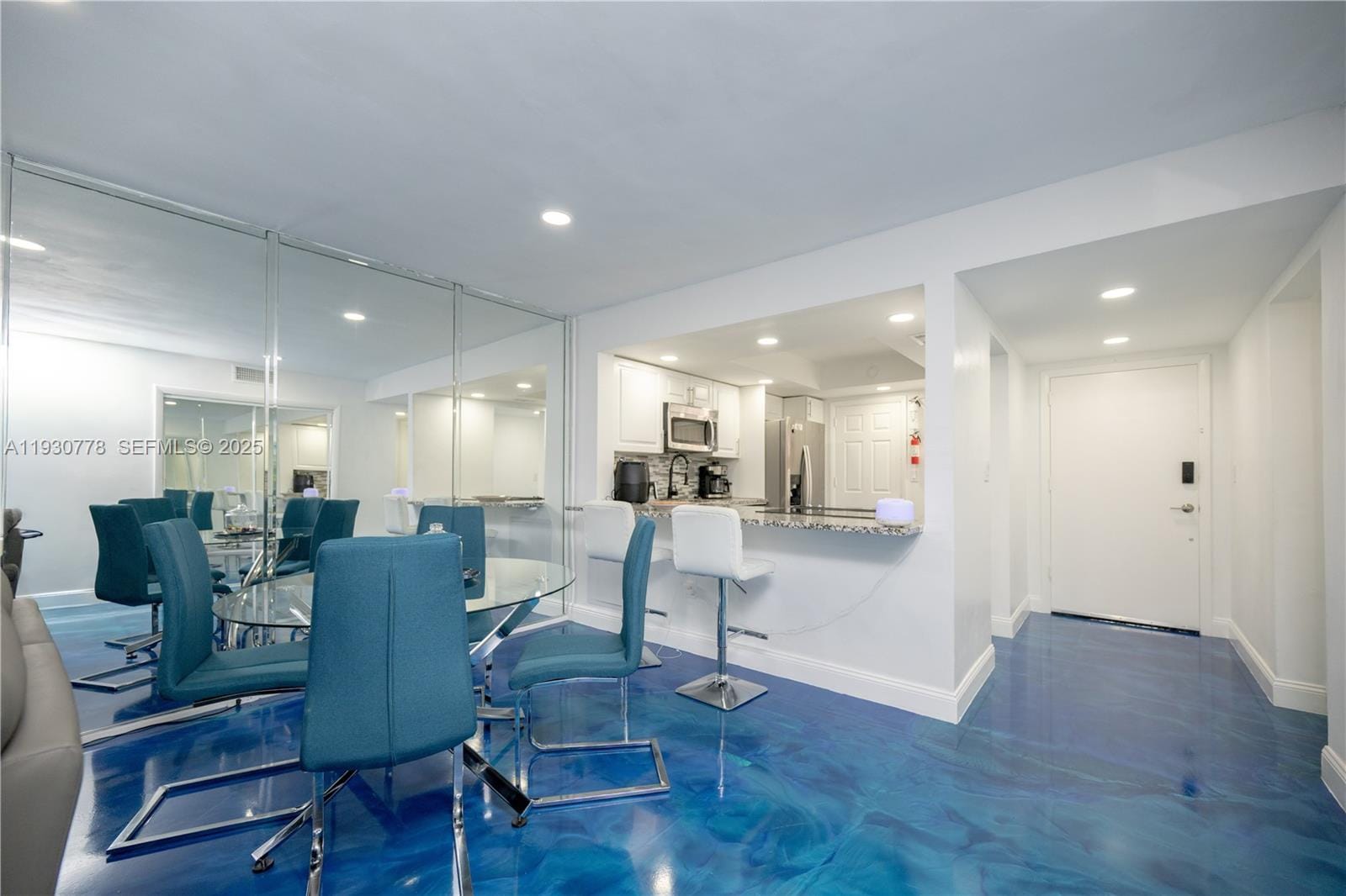 1551 NE Miami Gardens Drive 225 — photo 4