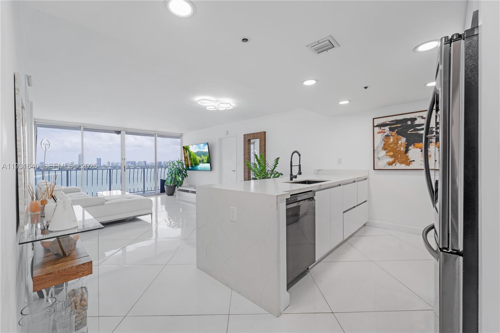 7601 E Treasure Drive 819, North Bay Village, FL 33141, North Bay Village
