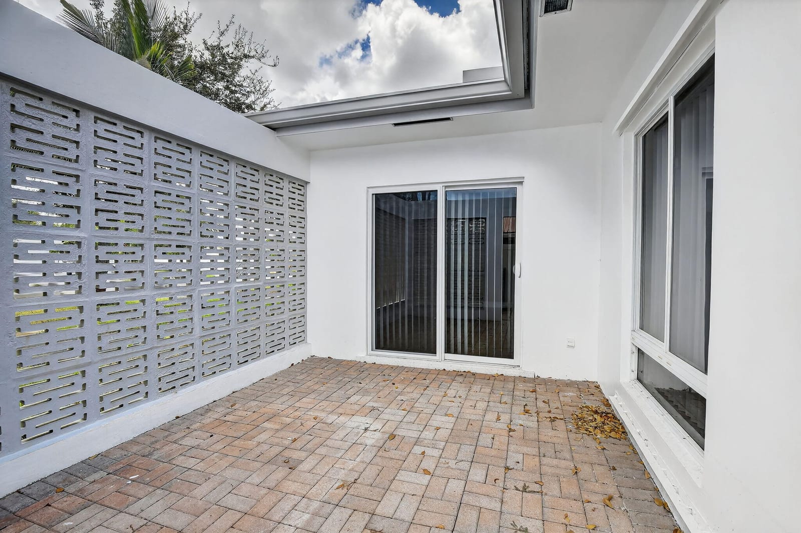 1931 NE 62nd Street, Fort Lauderdale, FL 33308 photo 4
