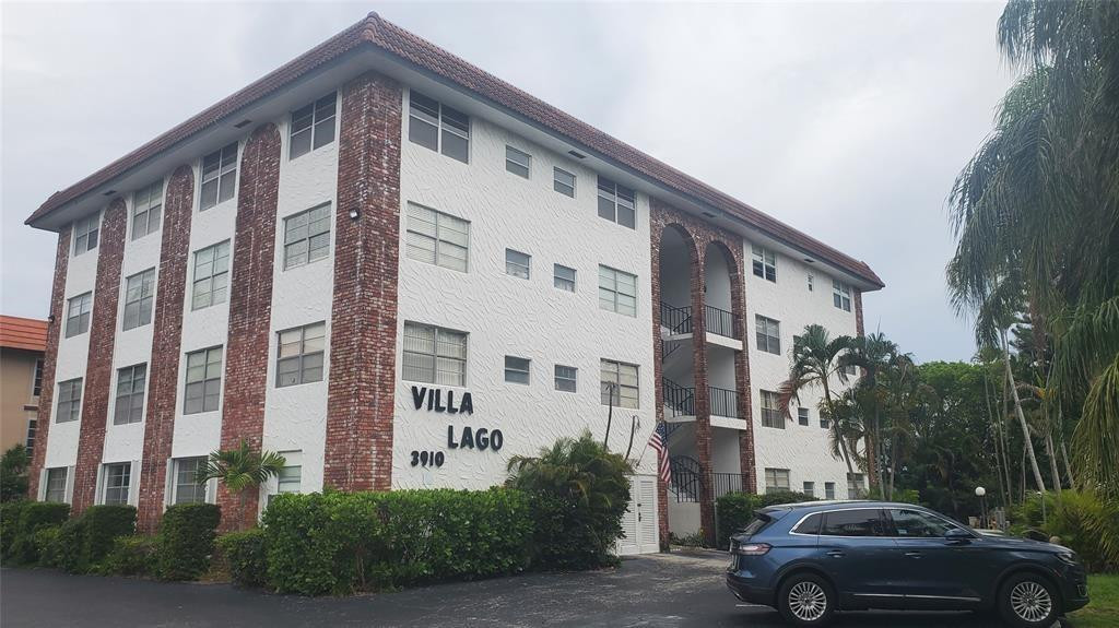 3910 Crystal Lake Drive 403, Deerfield Beach, FL 33064, Deerfield Beach