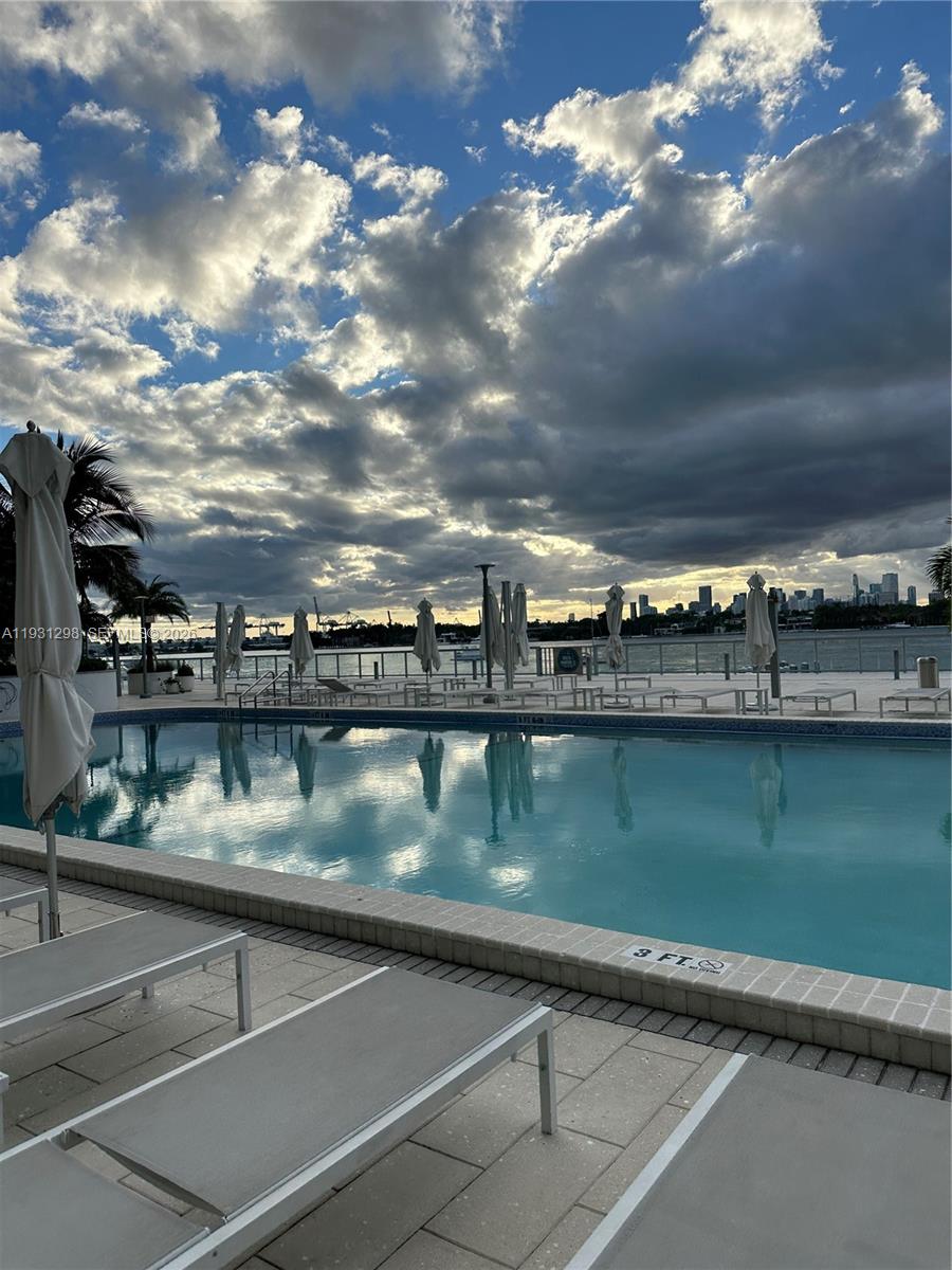 1000 W Ave 215 215, Miami Beach, FL 33139, Miami Beach