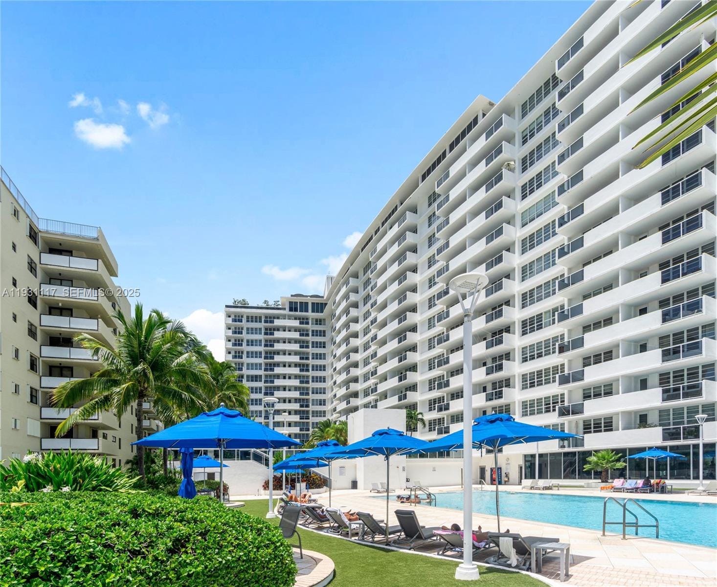 100 Lincoln Road 509 — photo 12