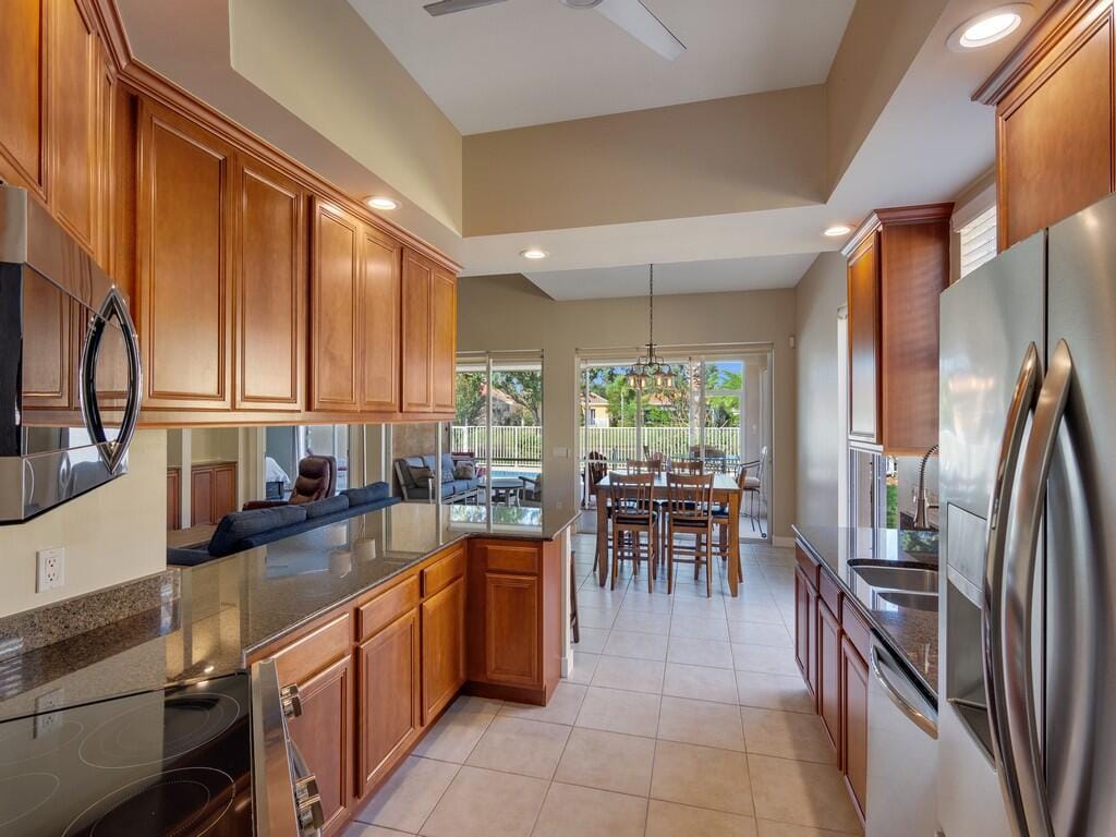 5250 Eleuthra Circle, Vero Beach, FL 32967 photo 13