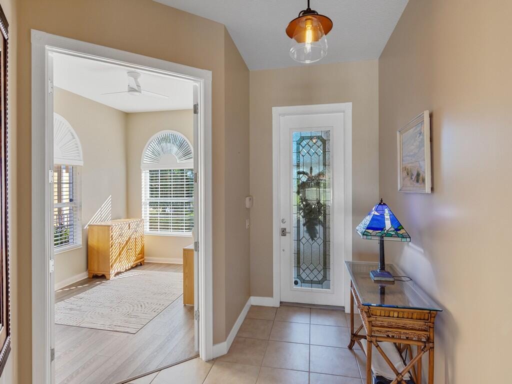 5250 Eleuthra Circle, Vero Beach, FL 32967 photo 4
