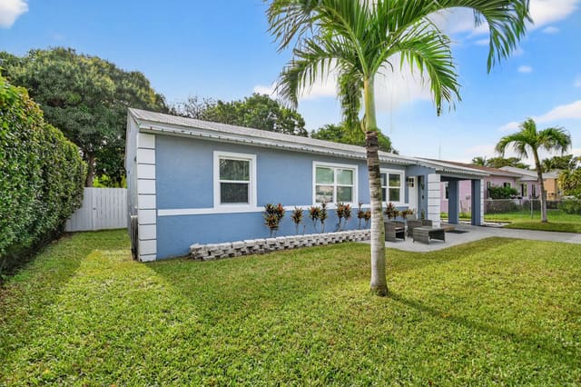 814 44th Street, sold in Northmore Add, West Palm Beach, FL