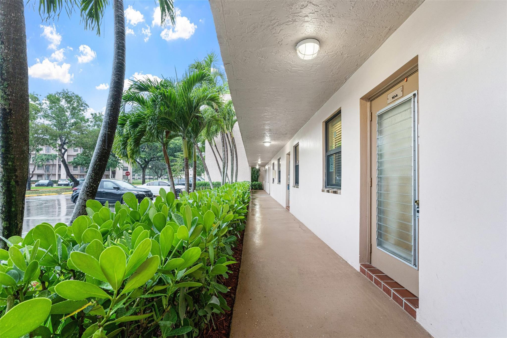 10402 Sunrise Lakes Boulevard 104, Sunrise, FL 33322, Sunrise