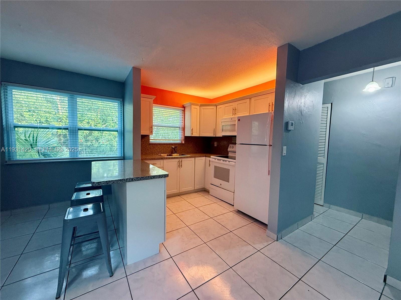 1301 N 12th Court 4B, Hollywood, FL 33019 photo 5