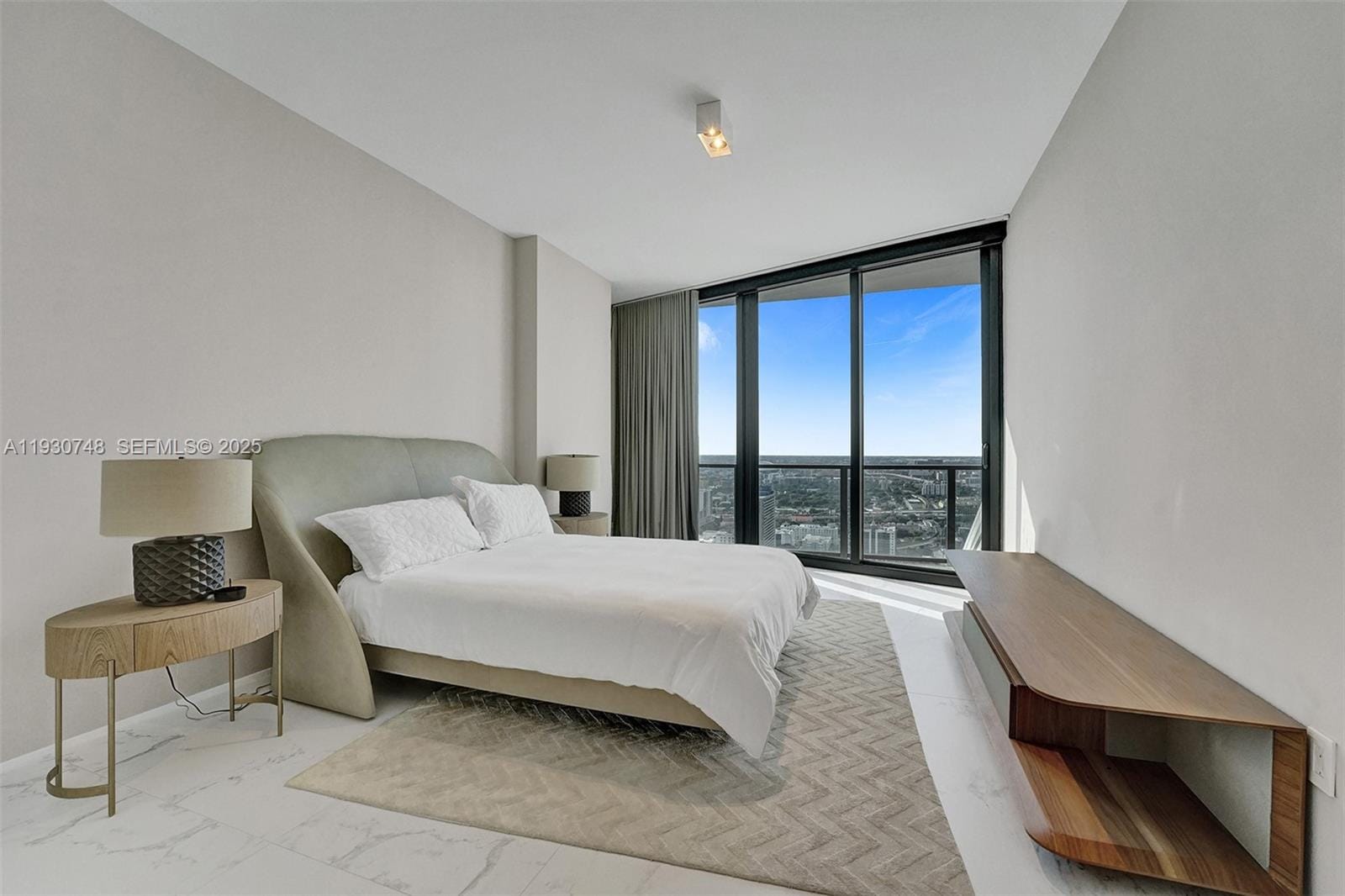 1000 Biscayne Boulevard 3902, Miami, FL 33132 photo 19