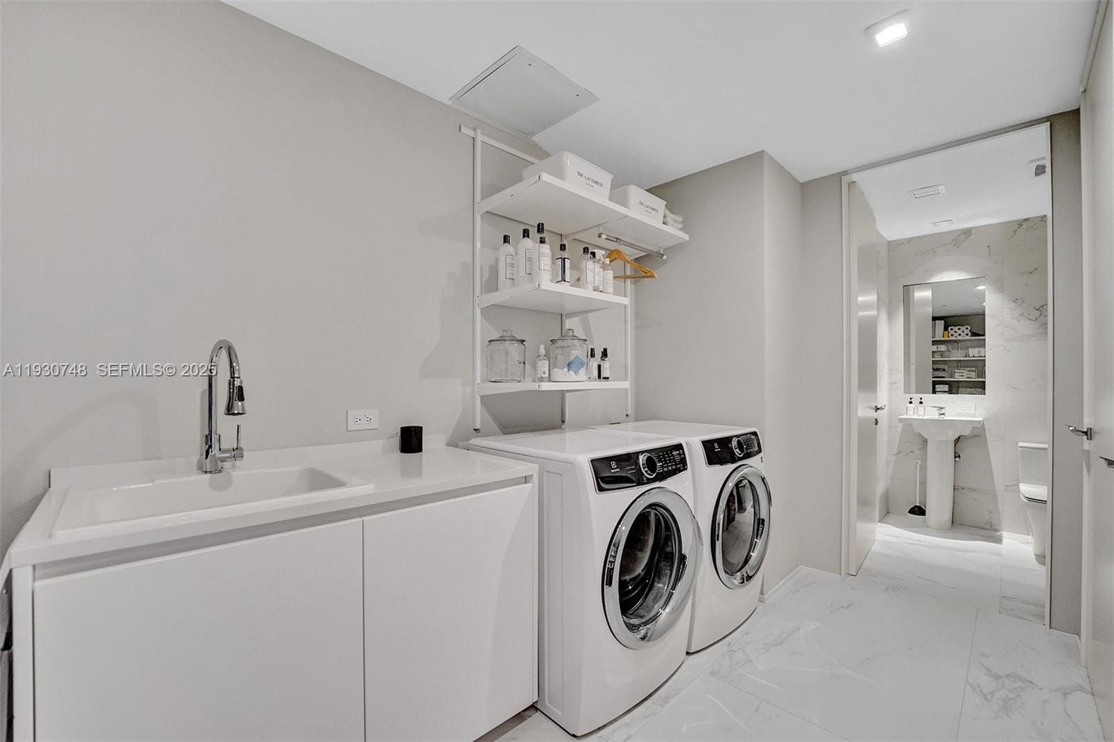 1000 Biscayne Boulevard 3902, Miami, FL 33132 photo 22