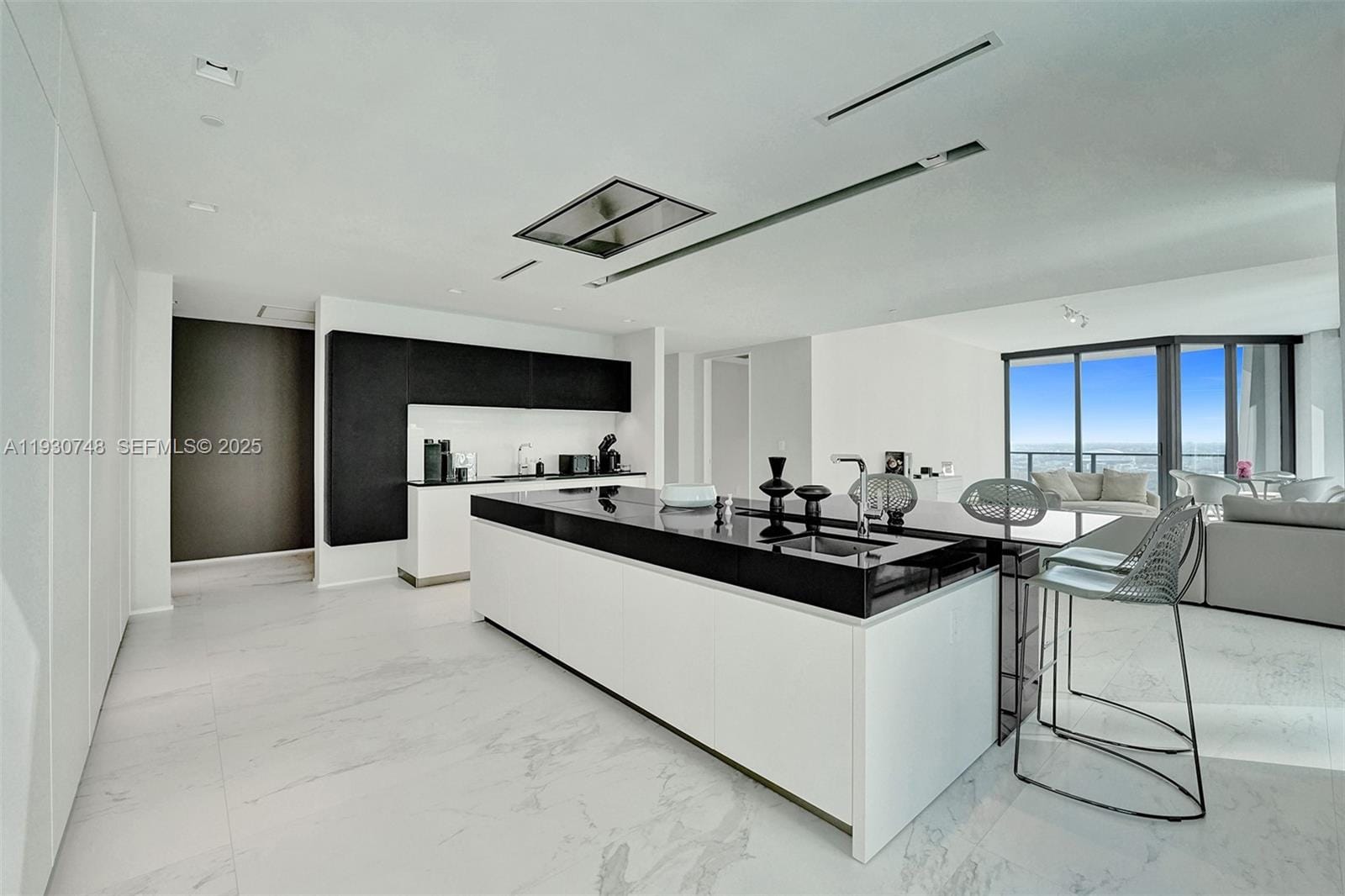 1000 Biscayne Boulevard 3902 — photo 8