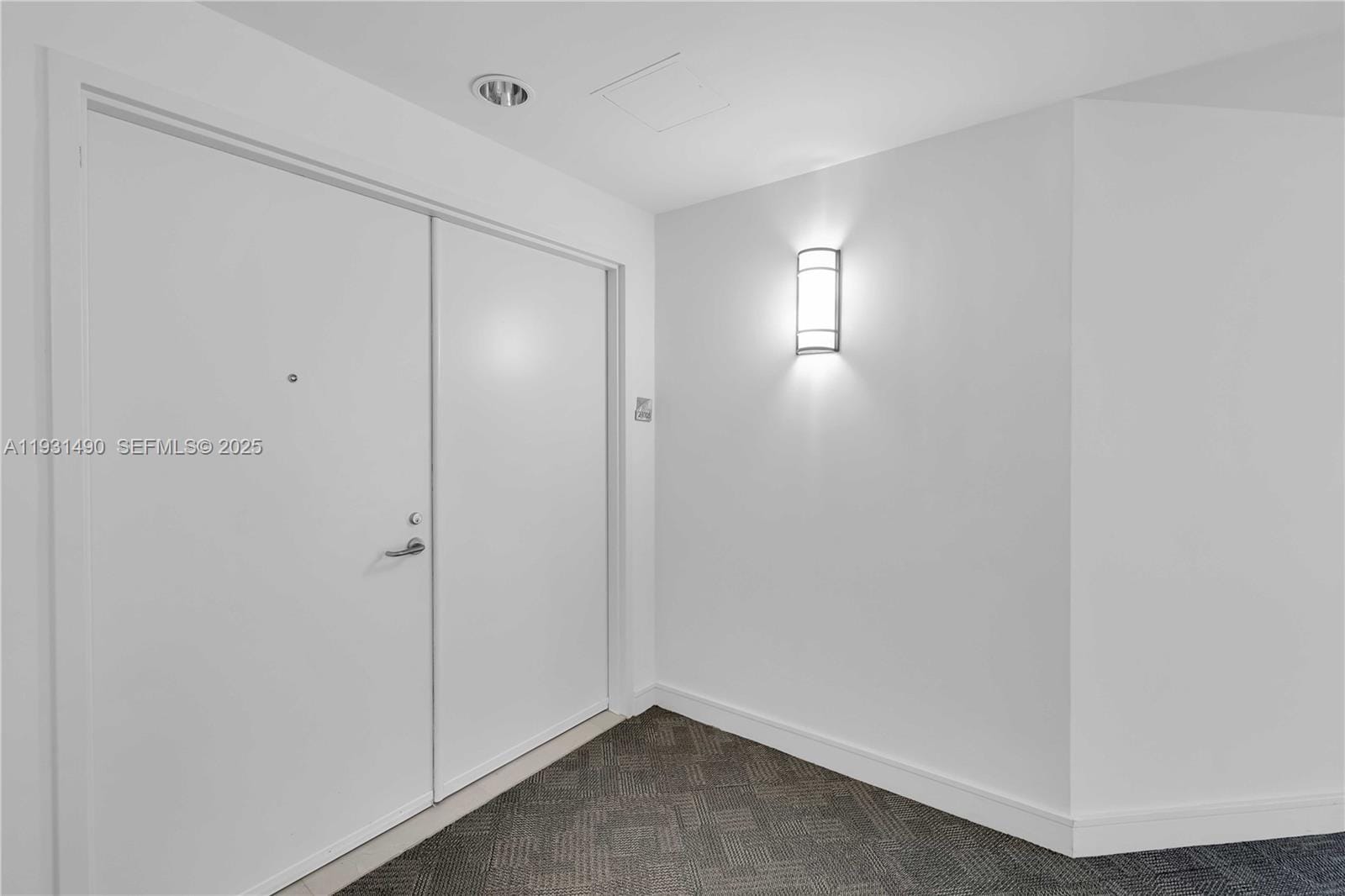 3131 NE 188th Street 21005 — photo 2