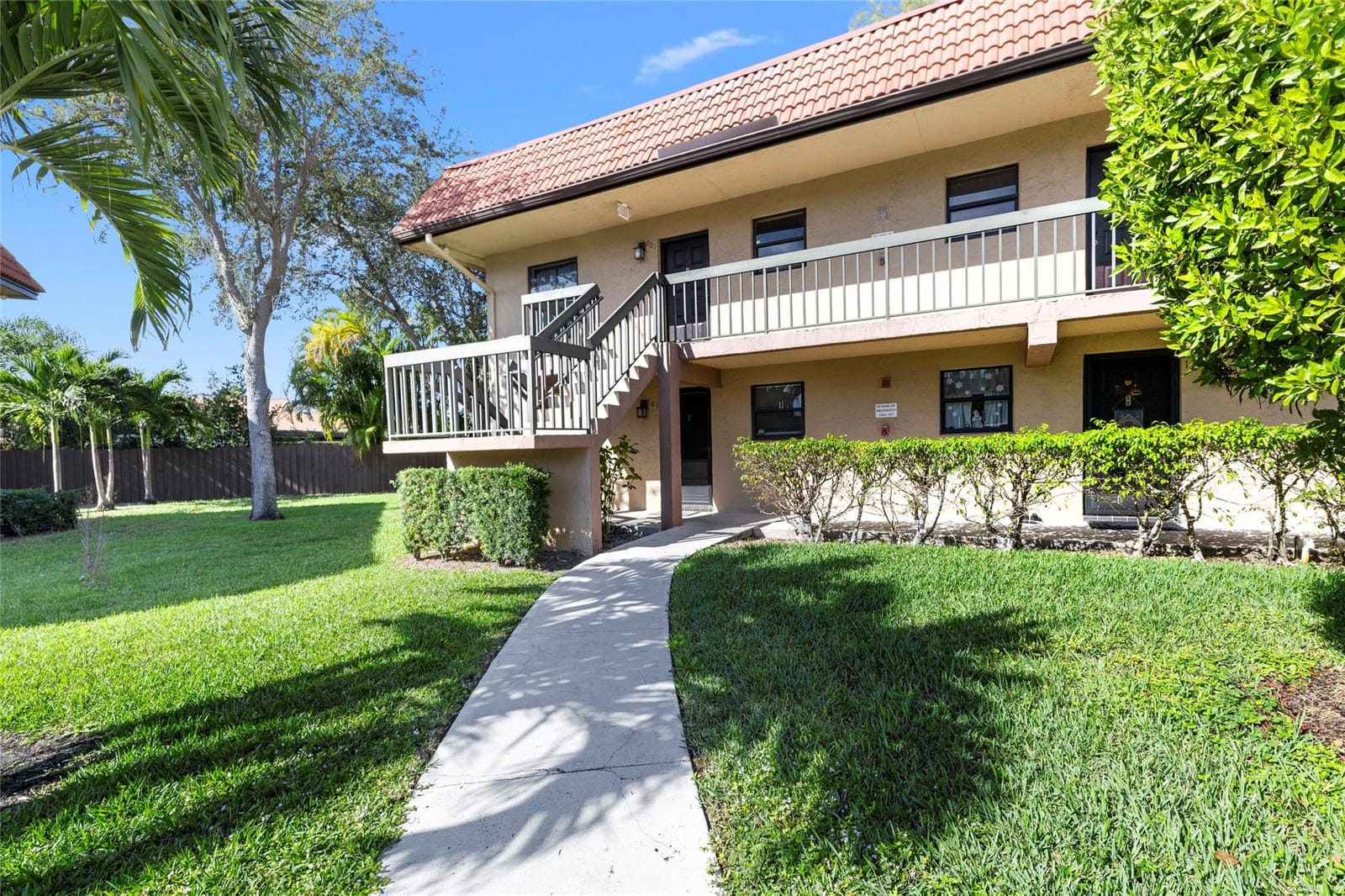 21902 Lake Forest Circle 101, Boca Raton, FL 33433