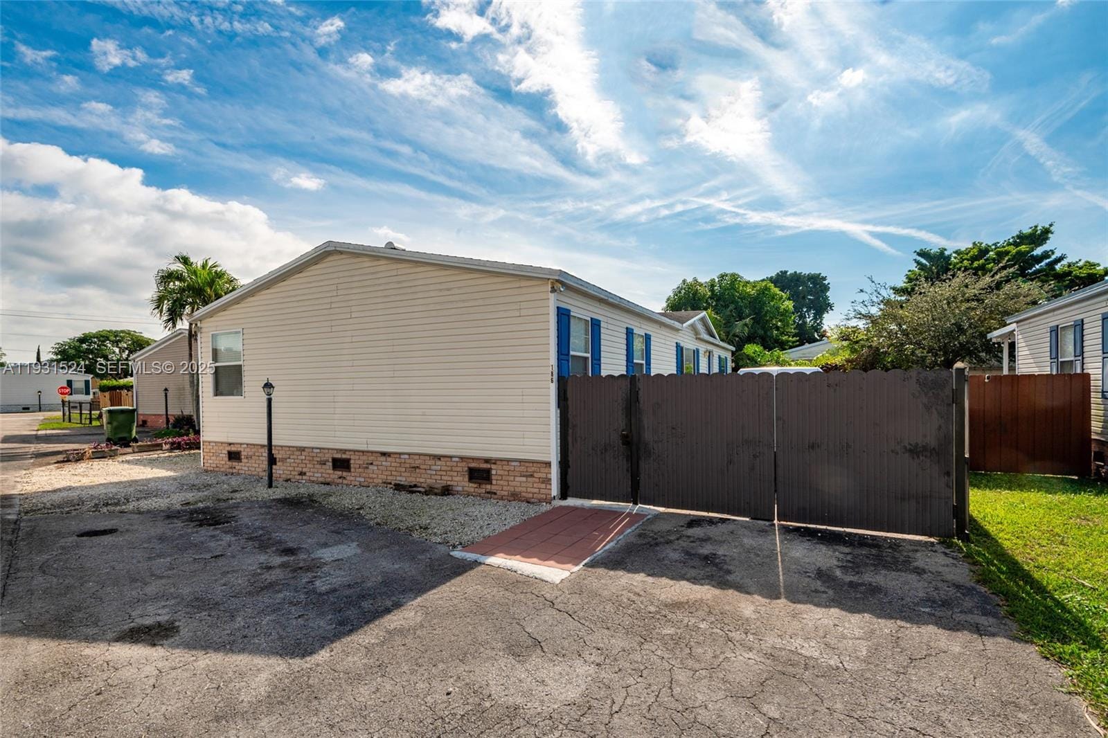 220 #186 NE 12th Avenue, Homestead, FL 33030 photo 4