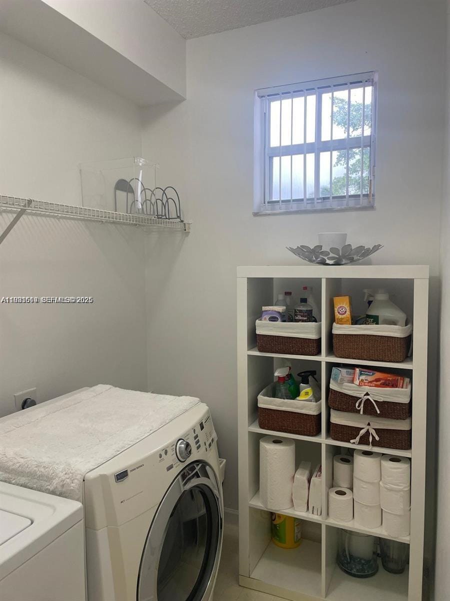 3105 NE 184th Street 7202 — photo 9