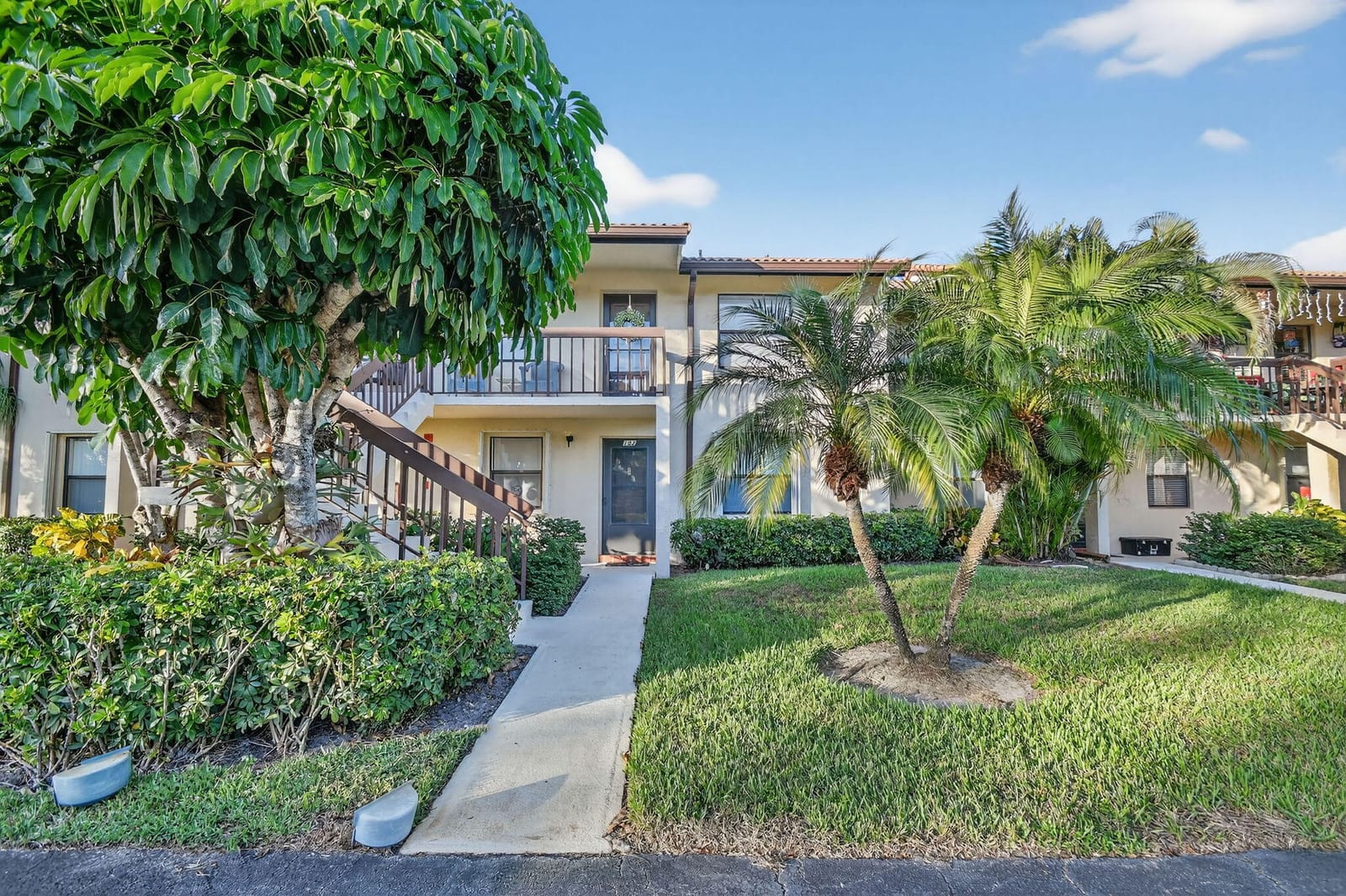 4542 Lucerne Lakes Boulevard E 202, Lake Worth, FL 33467 photo 2