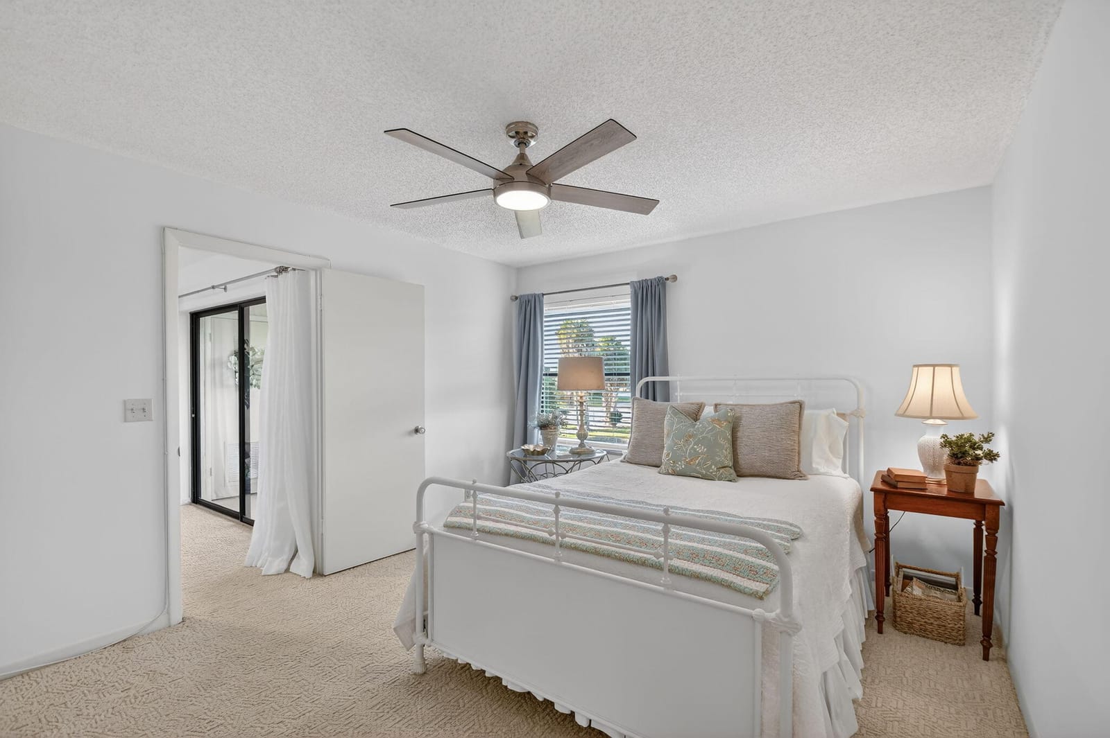 4542 Lucerne Lakes Boulevard E 202, Lake Worth, FL 33467 photo 16