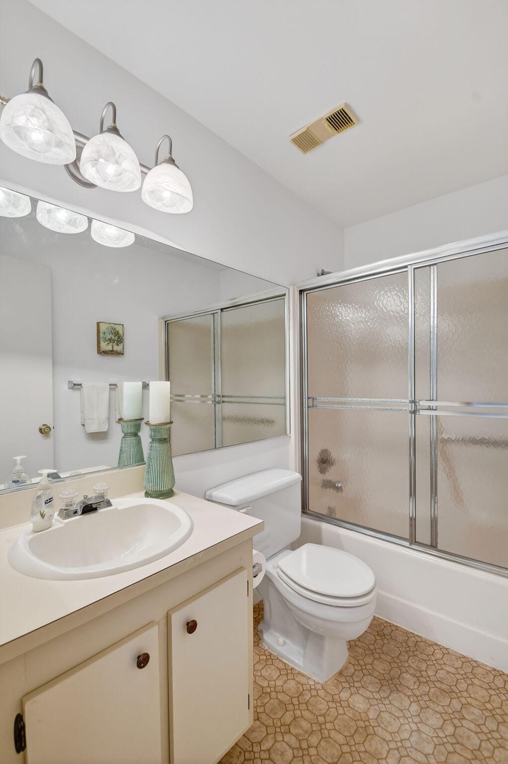 4542 Lucerne Lakes Boulevard E 202, Lake Worth, FL 33467 photo 23