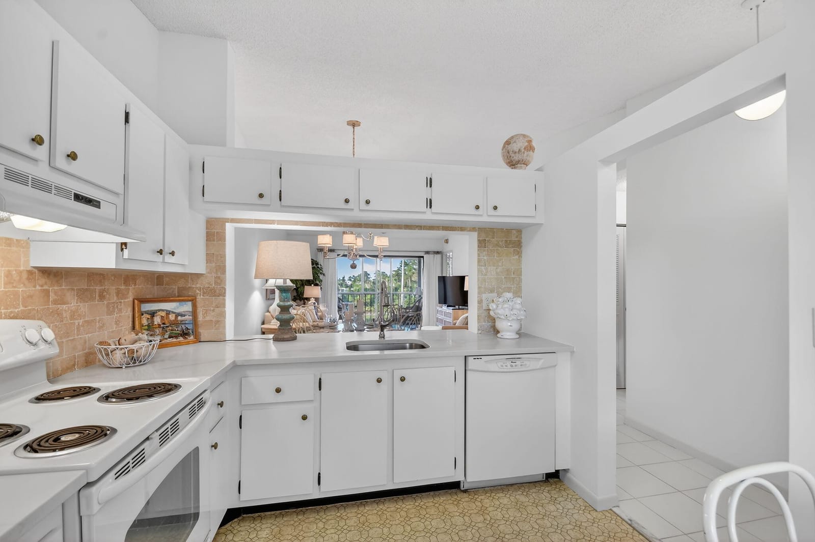 4542 Lucerne Lakes Boulevard E 202, Lake Worth, FL 33467 photo 6
