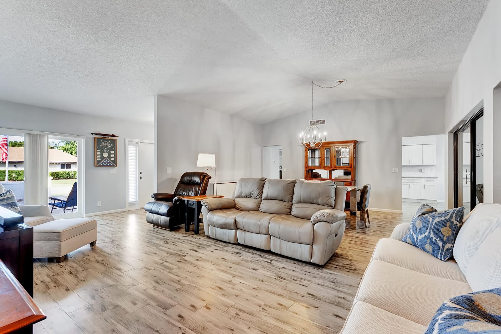10306 Greentrail Drive N, Boynton Beach, FL 33436 photo 6