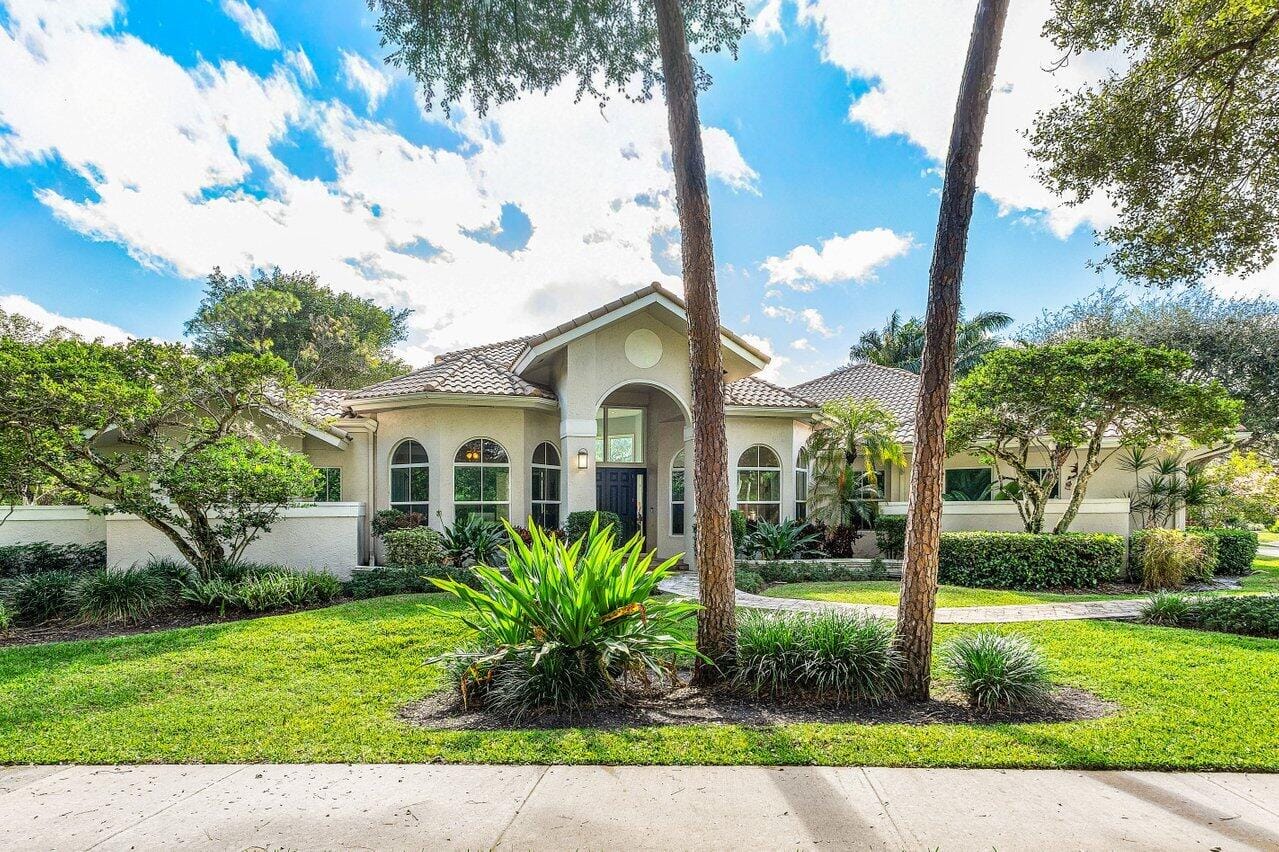 2450 NW 41st Street — photo 3