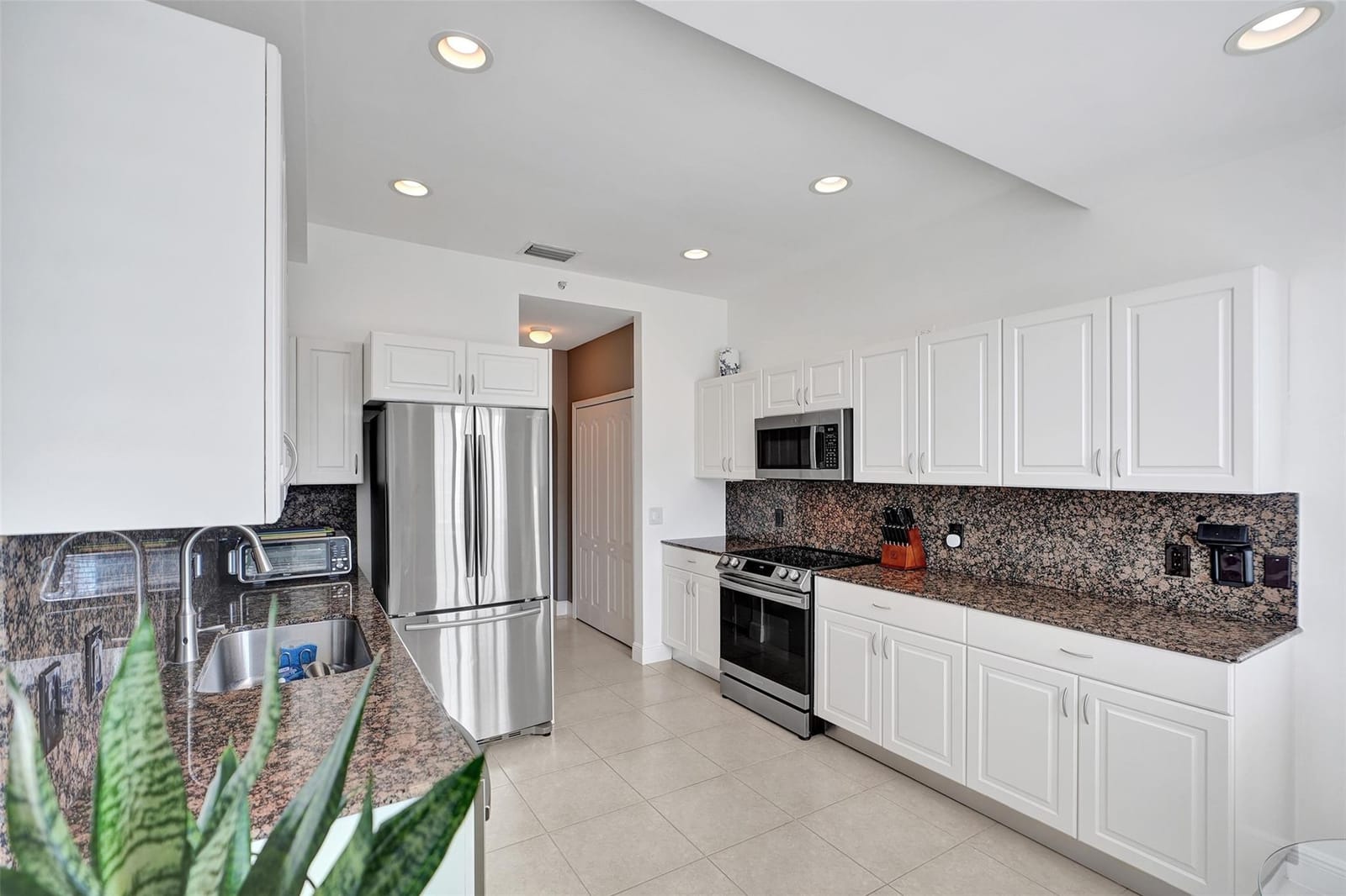 2550 SW 27th Avenue PH1, Miami, FL 33133 photo 14