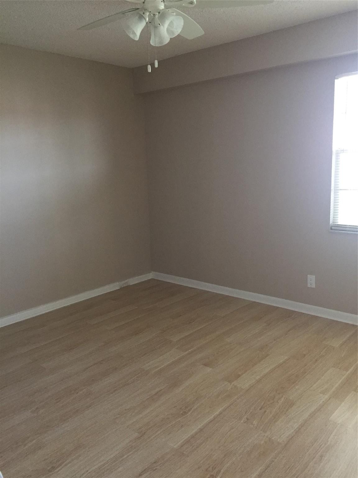 1100 SW 128th Terrace 402 — photo 5
