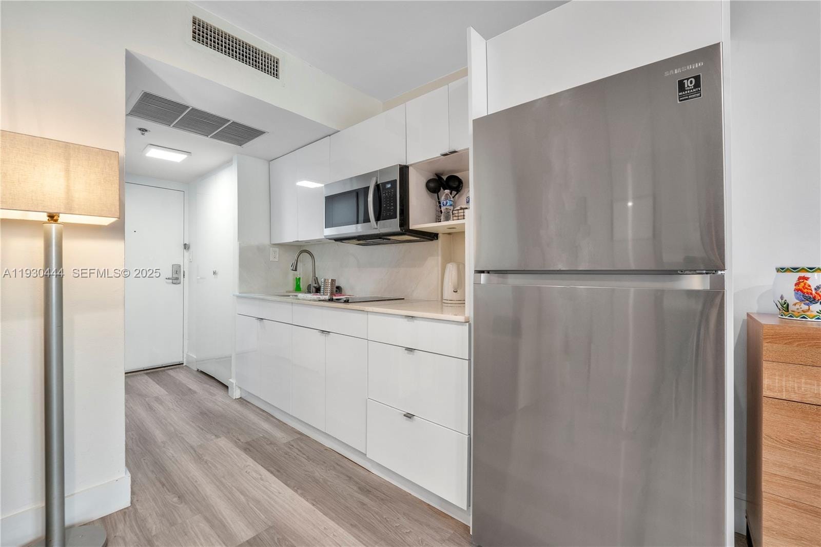19201 Collins Avenue 124, Sunny Isles Beach, FL 33160 photo 5