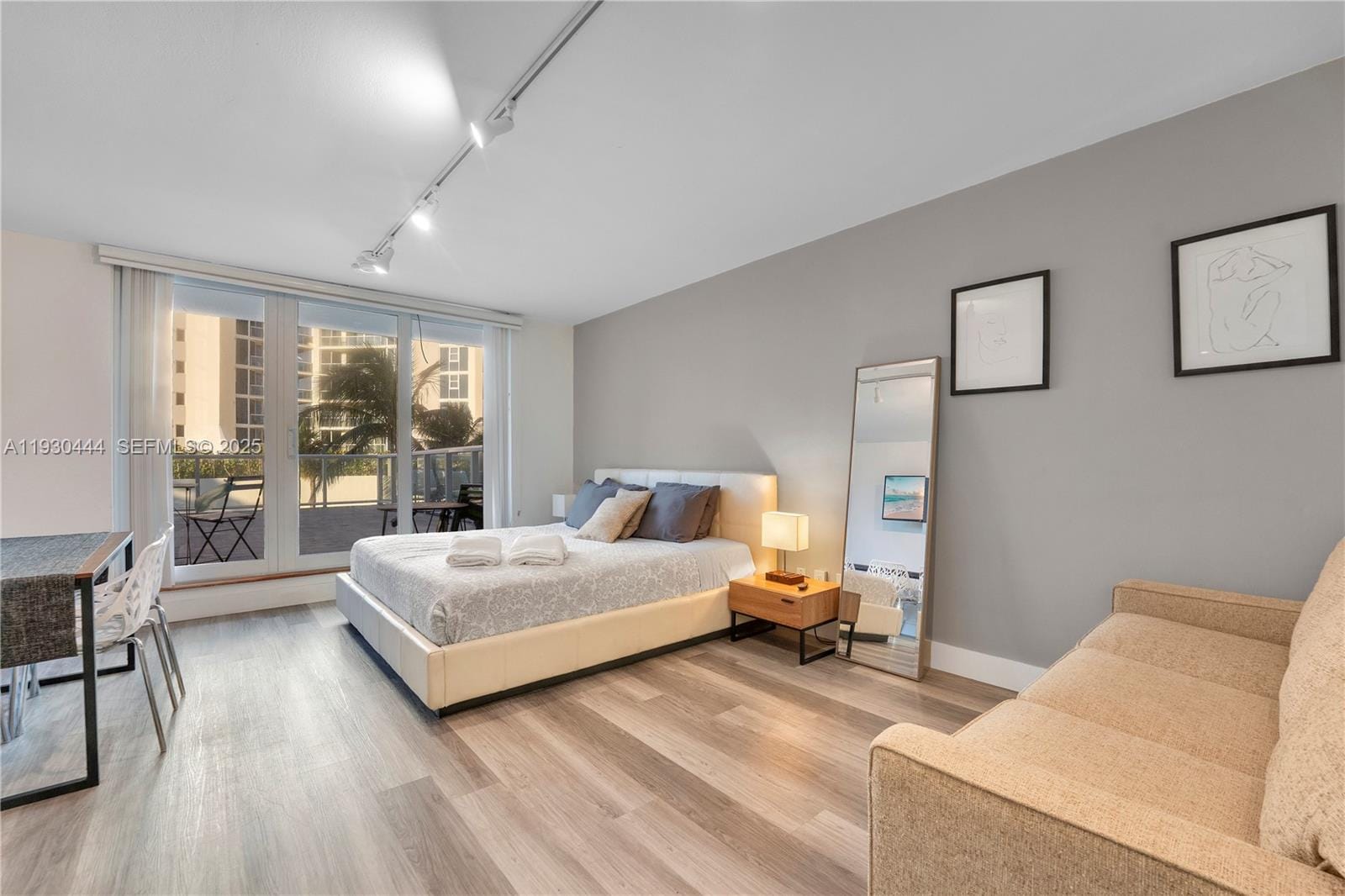 19201 Collins Avenue 124, Sunny Isles Beach, FL 33160 photo 6