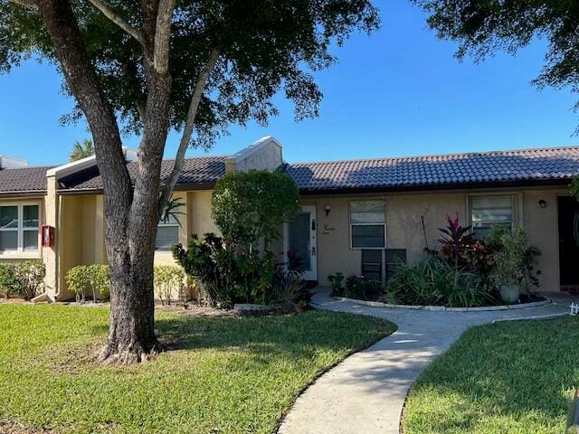 221 Lake Meryl Drive, West Palm Beach, FL 33411