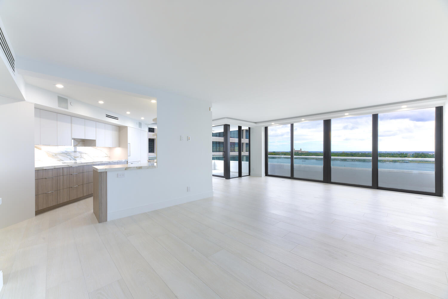 525 S Flagler Drive 11a, West Palm Beach, FL 33401, West Palm Beach