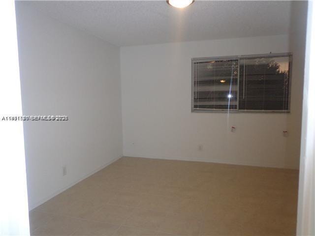 3300 N Pinewalk Drive N 1928 — photo 8