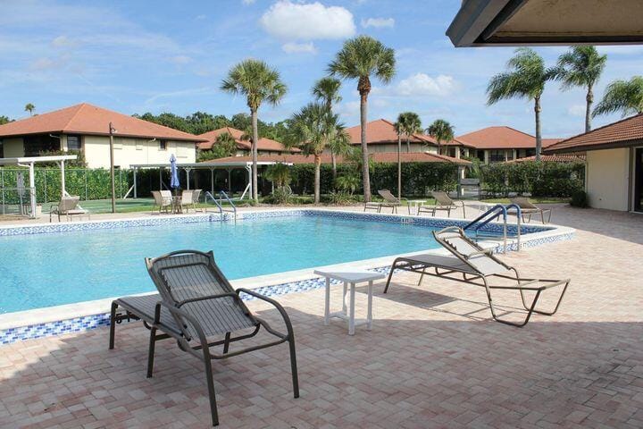 510 SW South River Drive 204, Stuart, FL 34997 photo 24
