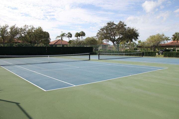 510 SW South River Drive 204, Stuart, FL 34997 photo 27