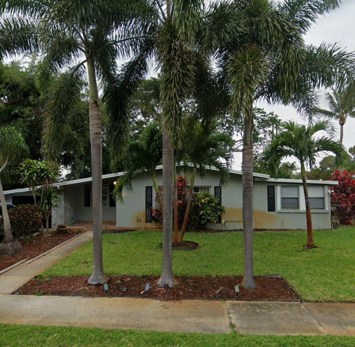 733 S 10th Place, Lantana, FL 33462