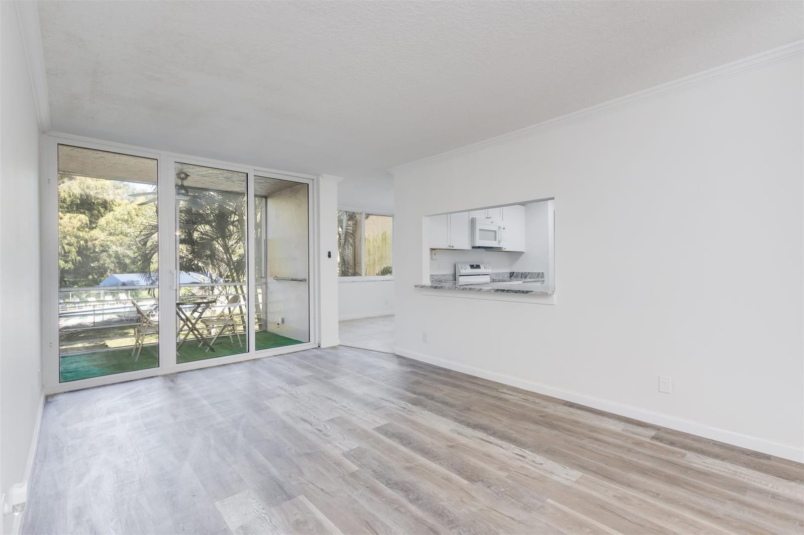 9410 Live Oak Place 203 — photo 4