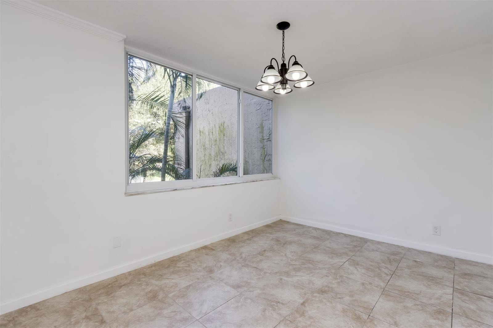 9410 Live Oak Place 203 — photo 8