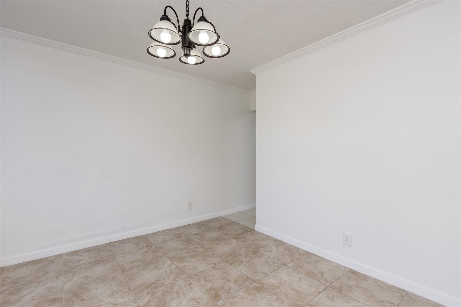 9410 Live Oak Place 203 — photo 9