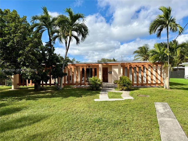 1835 N Hibiscus Drive, North Miami, FL 33181