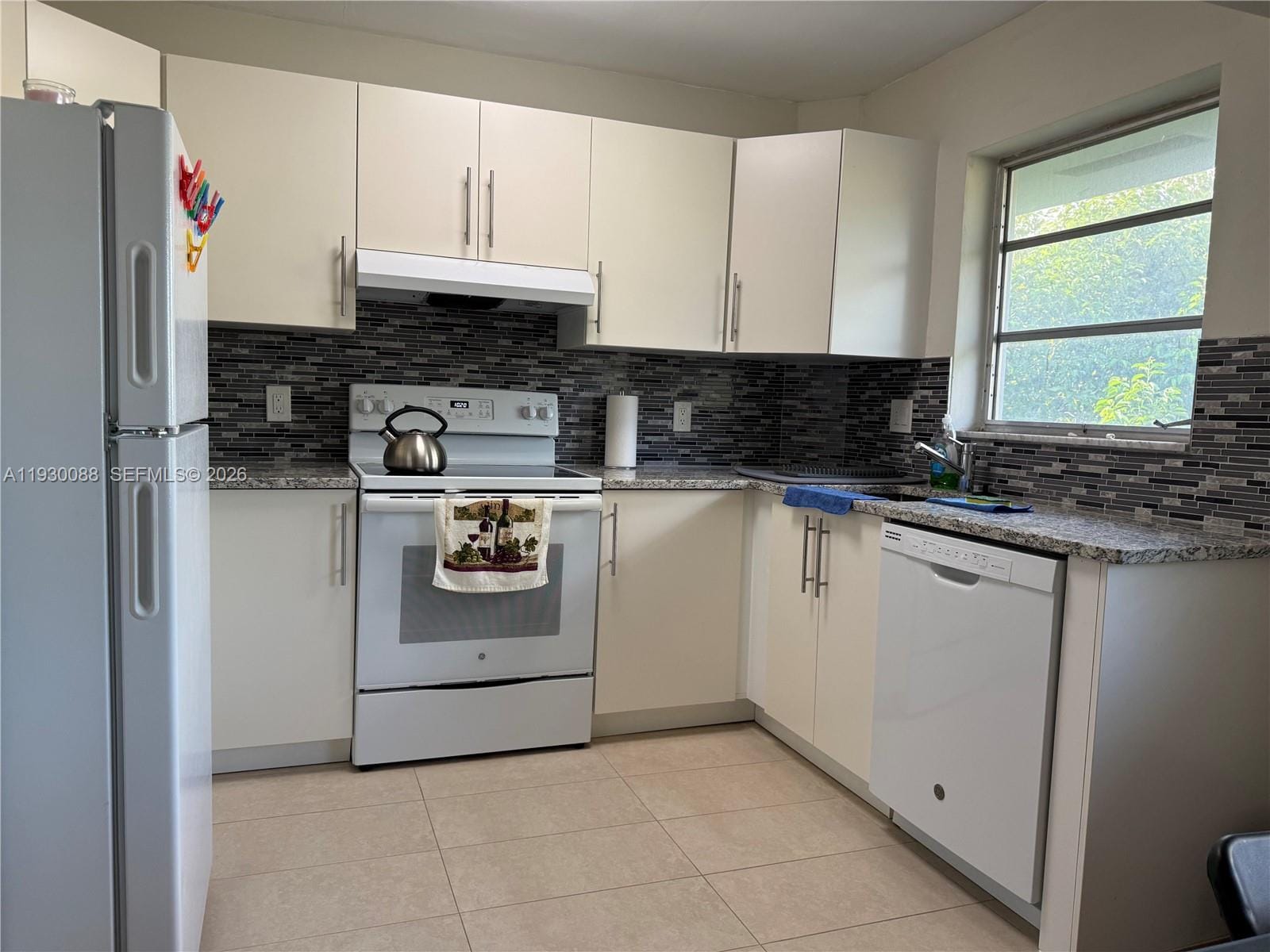 900 Tallwood Avenue 306, Hollywood, FL 33021