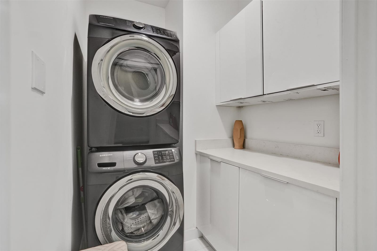 233 NE 11th Street 233, Fort Lauderdale, FL 33304 photo 11