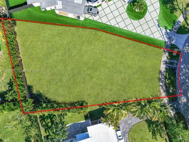 1835 N Hibiscus Drive, North Miami, FL 33181