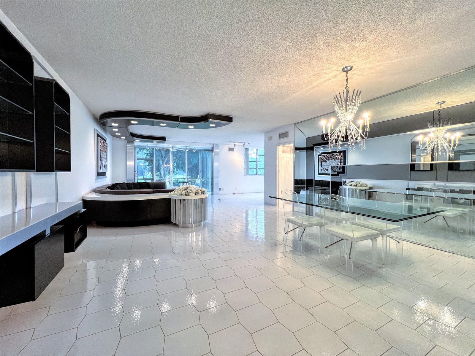 800 Cypress Grove Drive 106 — photo 3