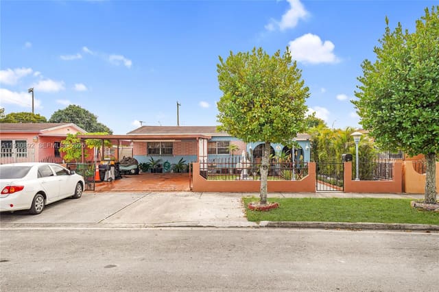 618 W 32nd Street, sold in 2nd Rev Pl Of Industrial, Hialeah, FL