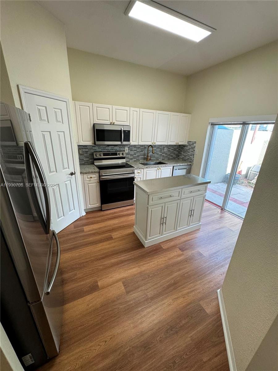 2452 SE 19th Court — photo 3