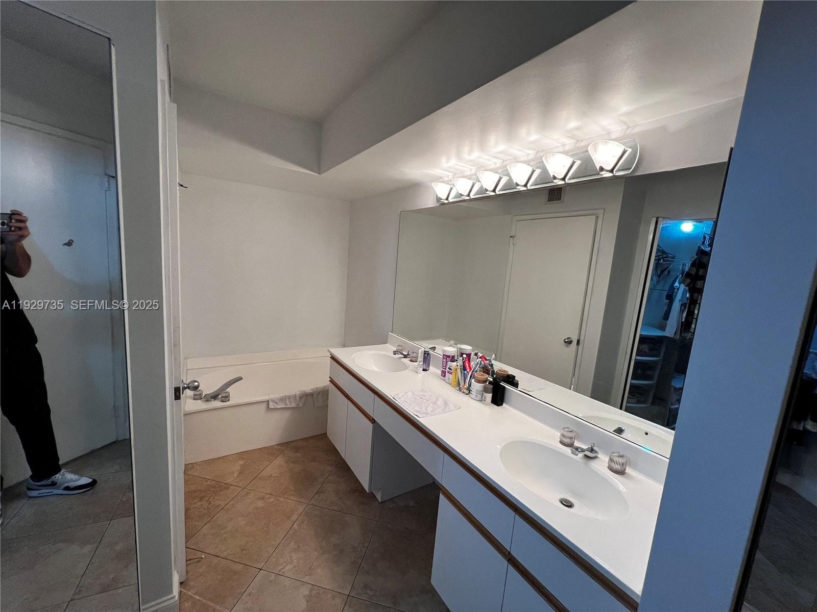 3400 NE 192nd Street 2102, Aventura, FL 33180 photo 14