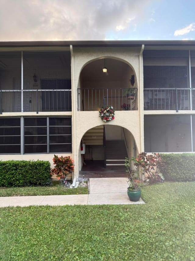 5795 La Pinata Boulevard C-2, Greenacres, FL 33463