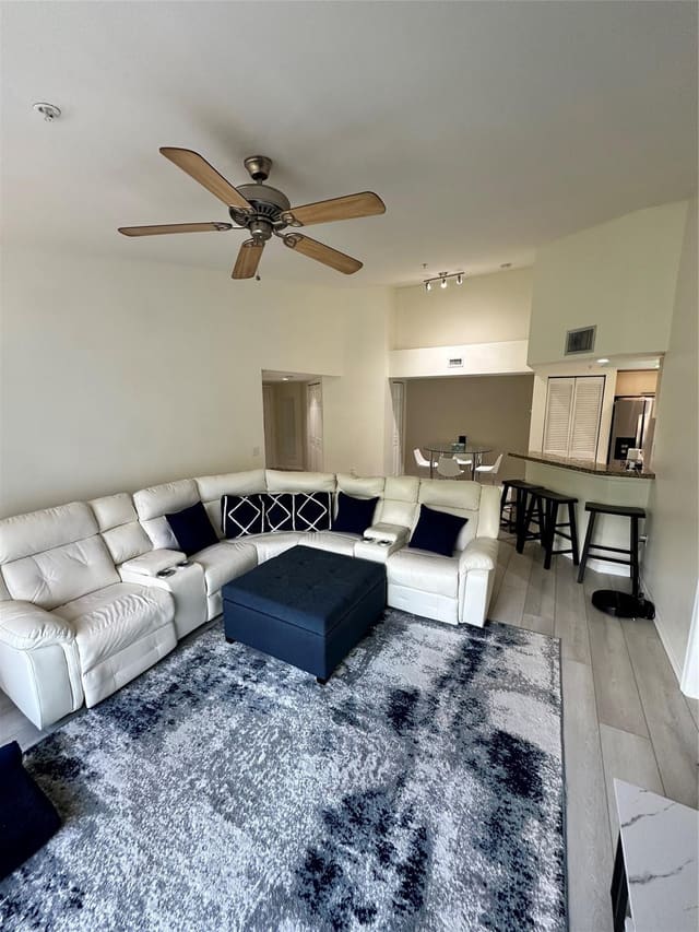 2131 SE 10th Avenue 1120, Village East, Fort Lauderdale, FL